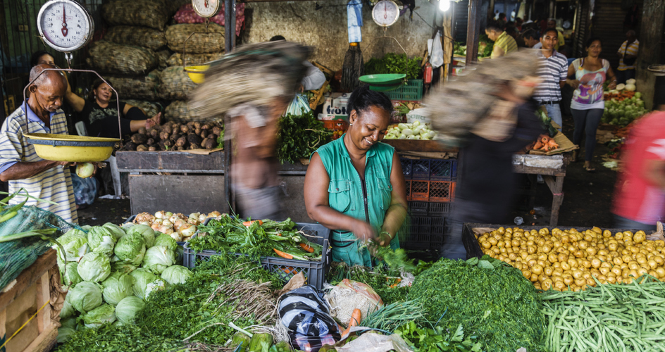 Vegetable seller in the Basurpt Market